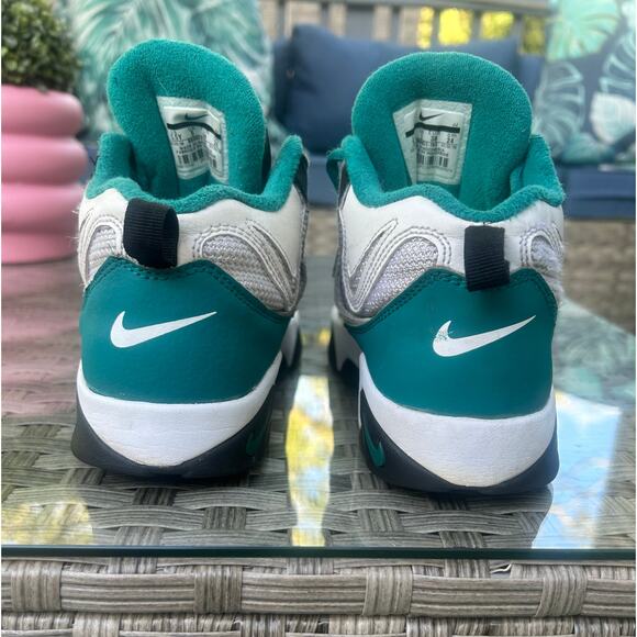 Nike Air Max Turf - White & Teal Retro 90s Kids Sneakers - Picture 3 of 9